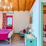 Tuschaus By Interhome *