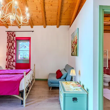 Tuschaus By Interhome *