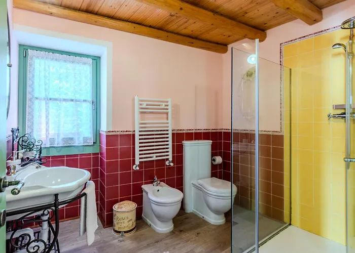 Tuschaus By Interhome *