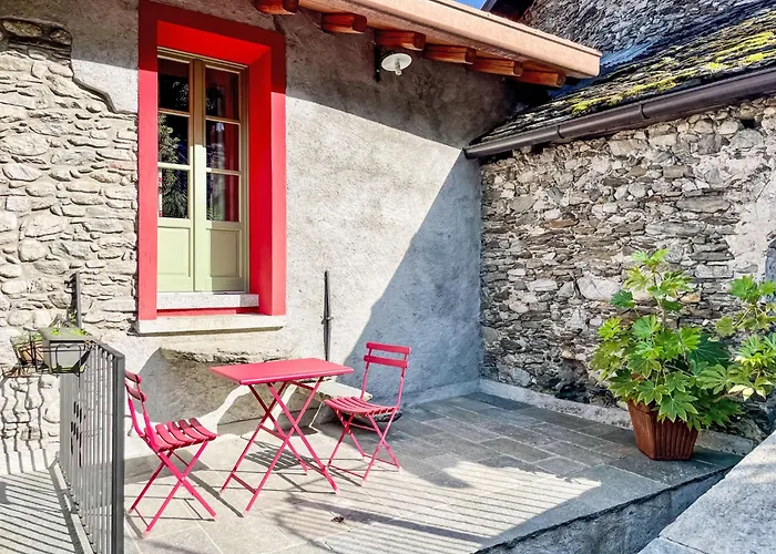 Casa de Férias Tuschaus By Interhome Domaso